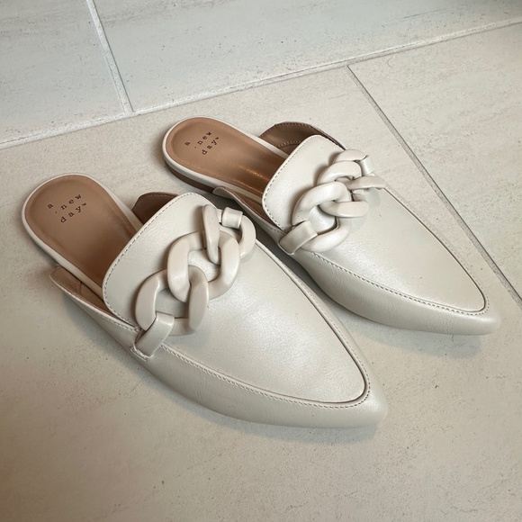 🤍 ⛓️ TARGET A New Day - Cream/White Slip-On Loafer Mule Size 7 - like new⛓️🤍 - Picture 1 of 3